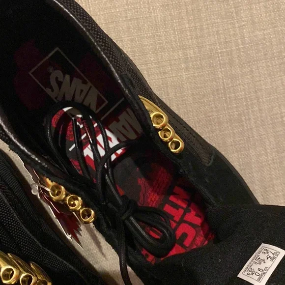 NWT VANS X MARVEL | Black Panther high tops | Men’s 7.5 Women’s 9 - Picture 10 of 11